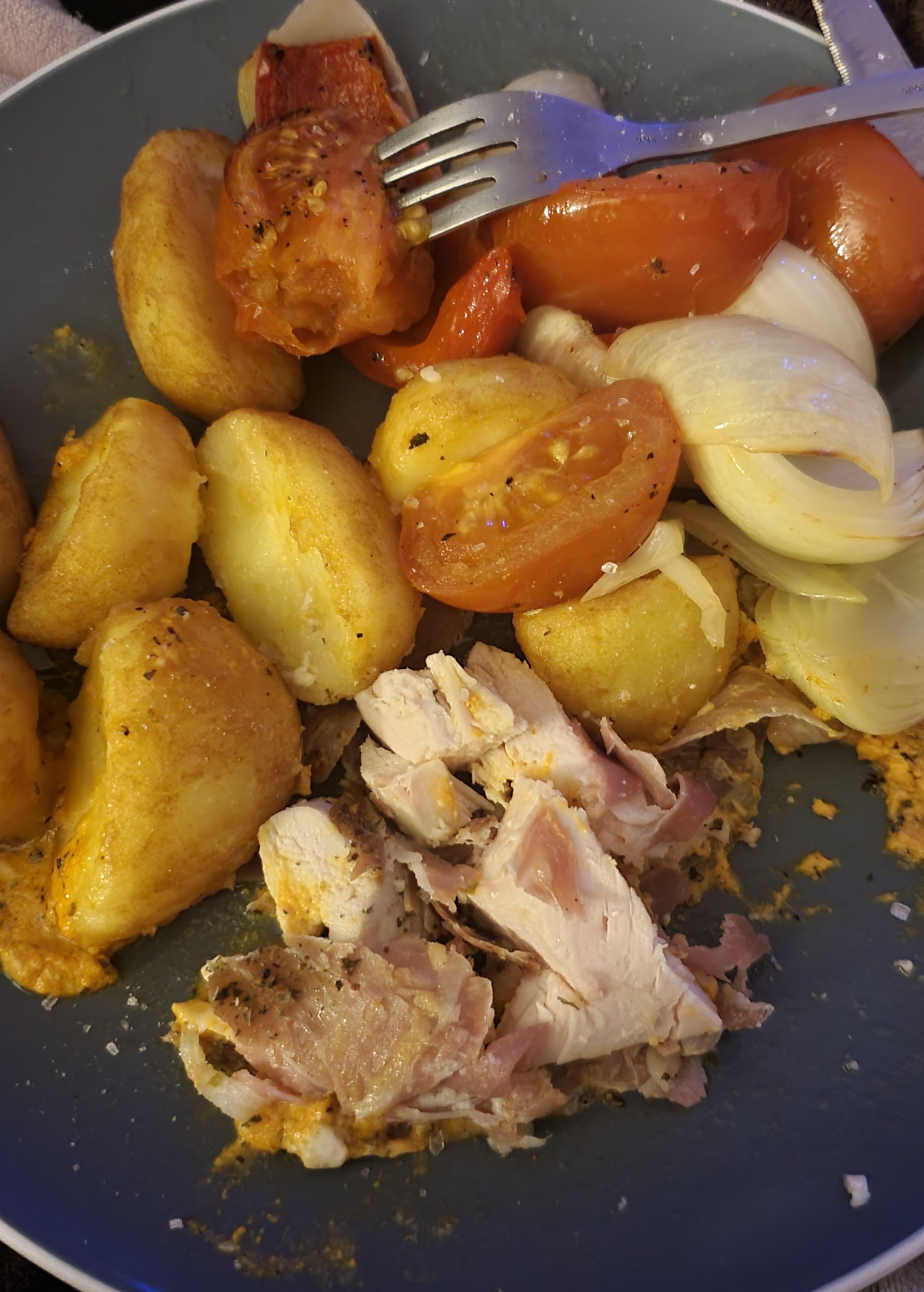 roast potatoes, tomatoes, capsicum, and onion, with chicken breast and Prosciutto