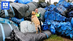 A small-town solution to the 100-million kilos of agricultural plastic buried in Australian tips each year