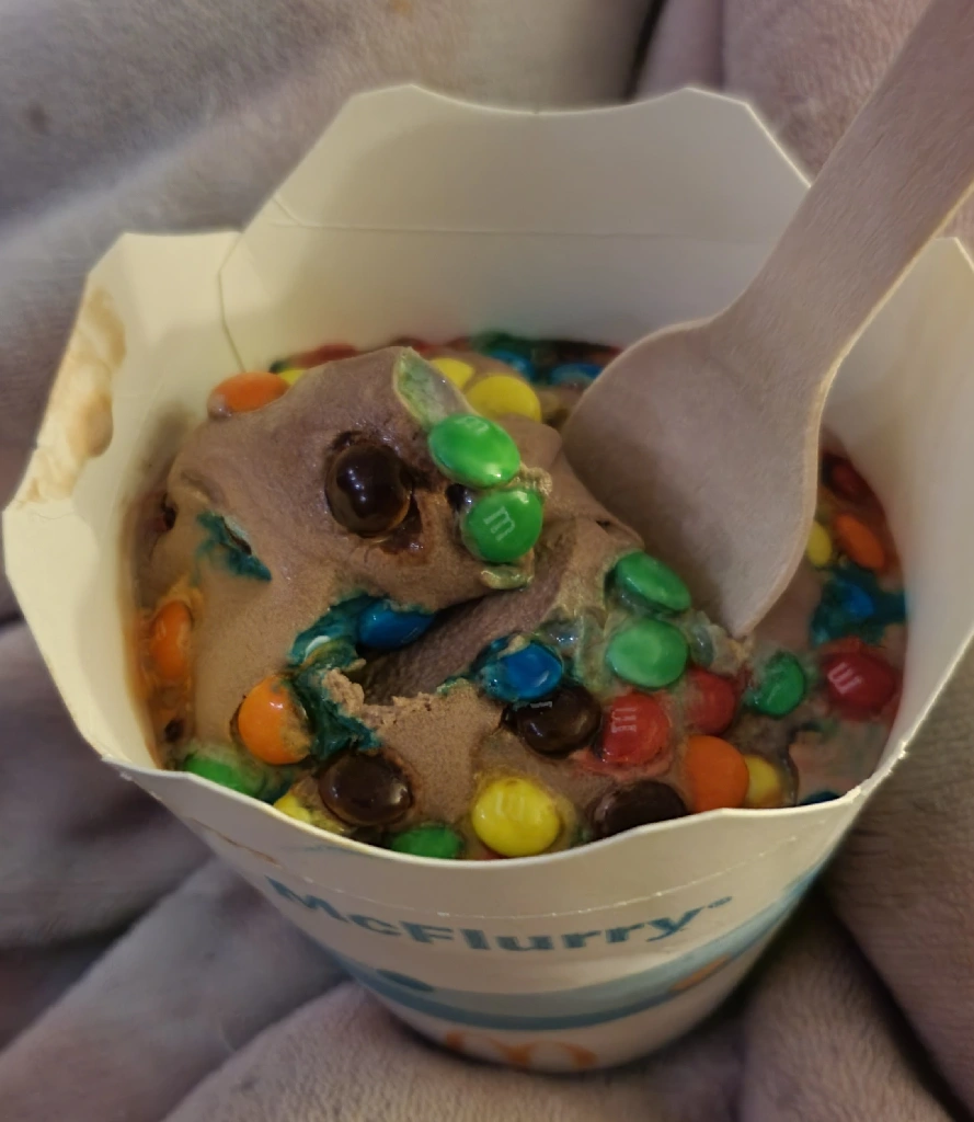 m&amp;m mcflurry with chocolate icecream